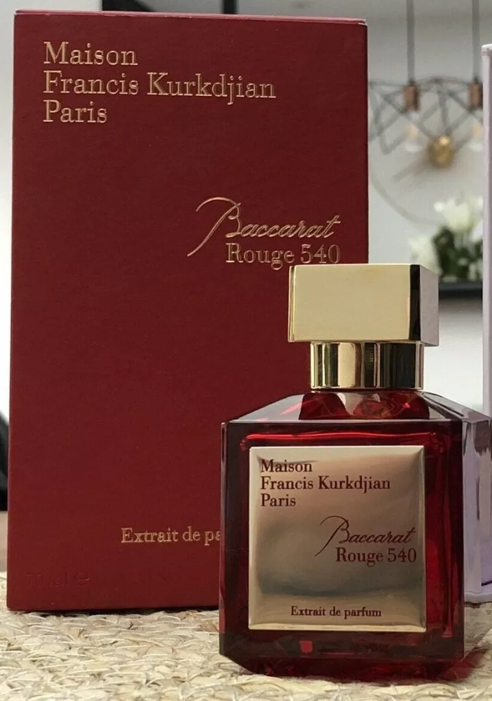 dupe Baccarat Rouge